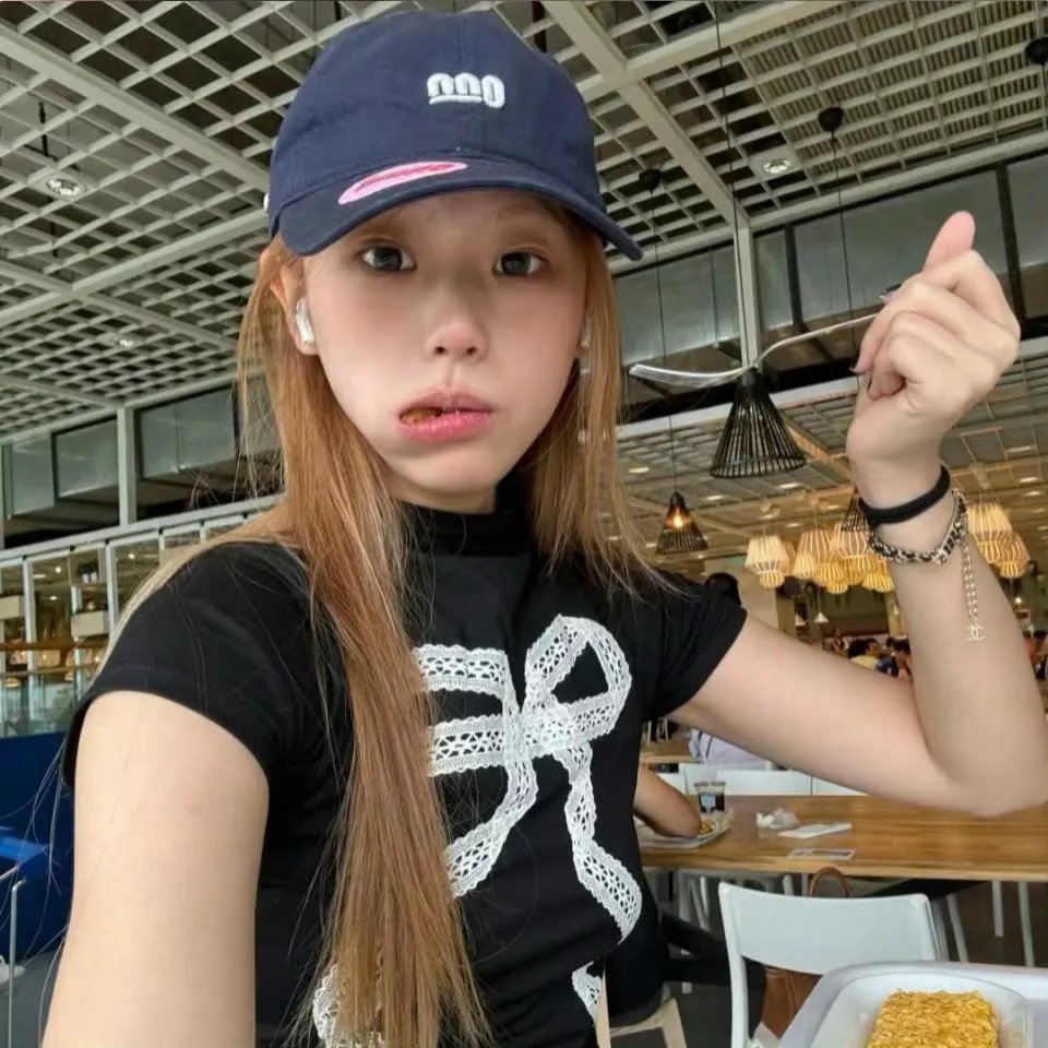 凯旋在子夜